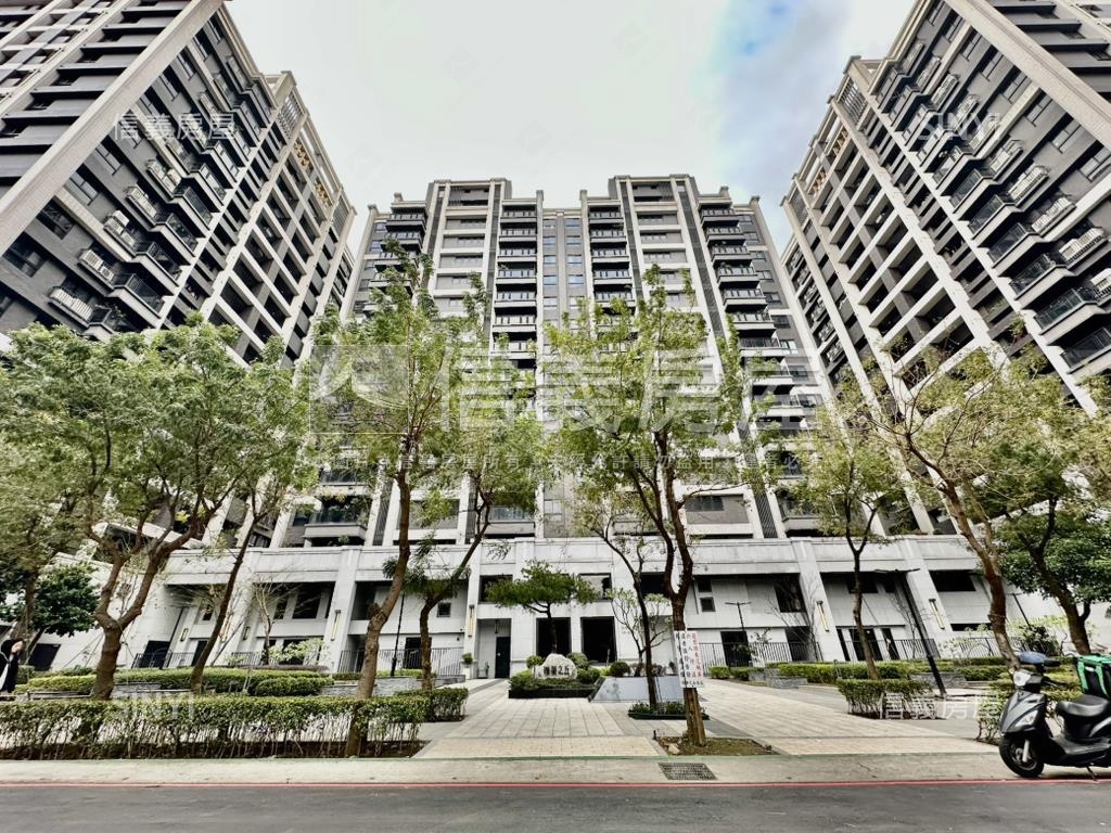 唯樂之丘燙金店面房屋室內格局與周邊環境