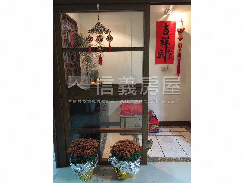 秀山路透天店面房屋室內格局與周邊環境