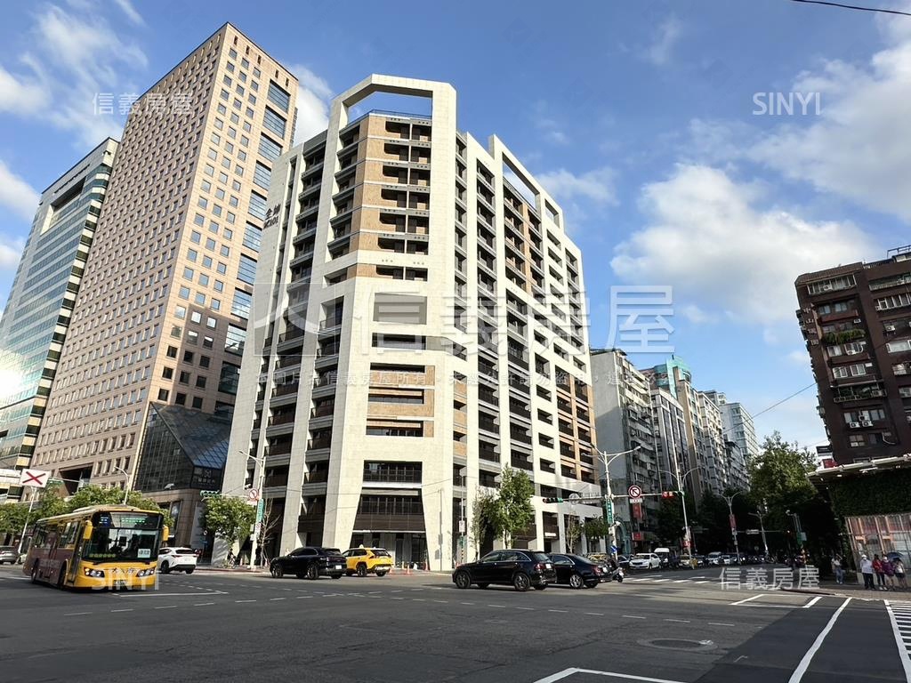 全坤Ｘ１０１信義光復房屋室內格局與周邊環境