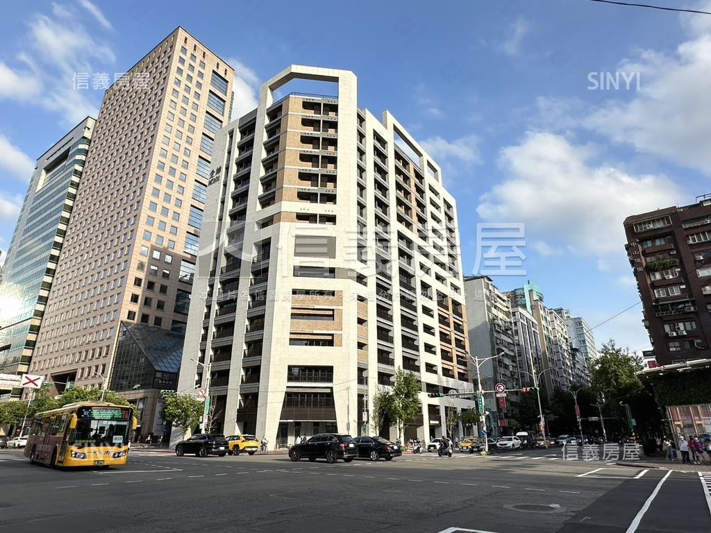 全坤Ｘ１０１信義光復房屋室內格局與周邊環境