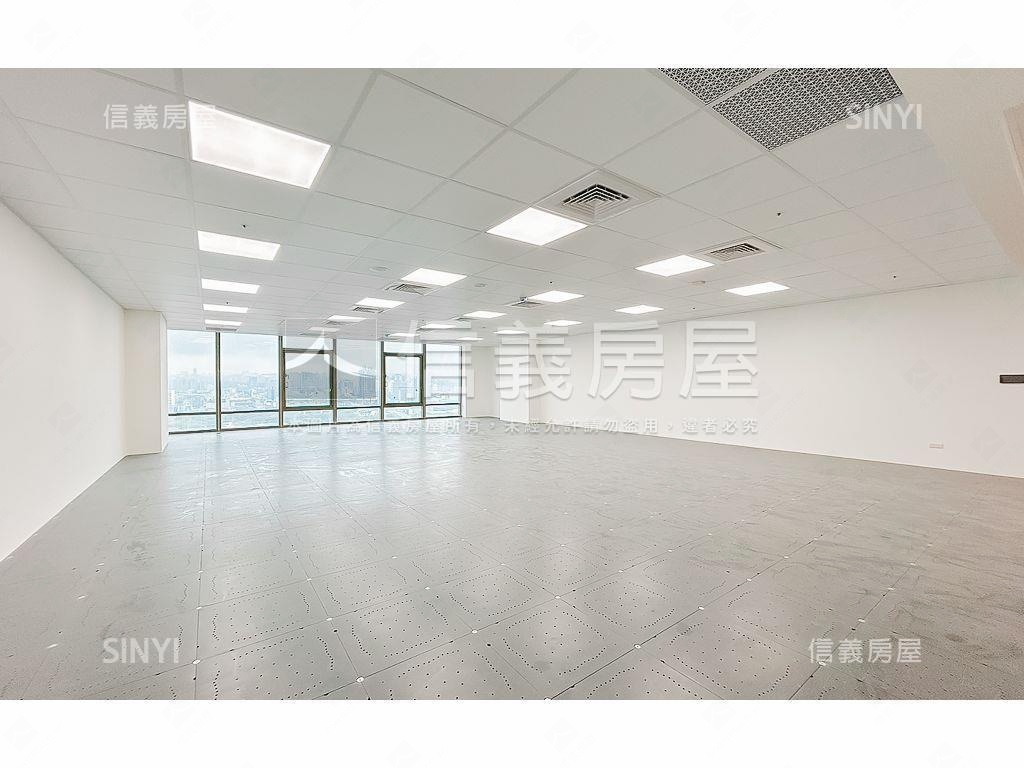 七期商辦ＴＯＰ１裝潢戶讚房屋室內格局與周邊環境