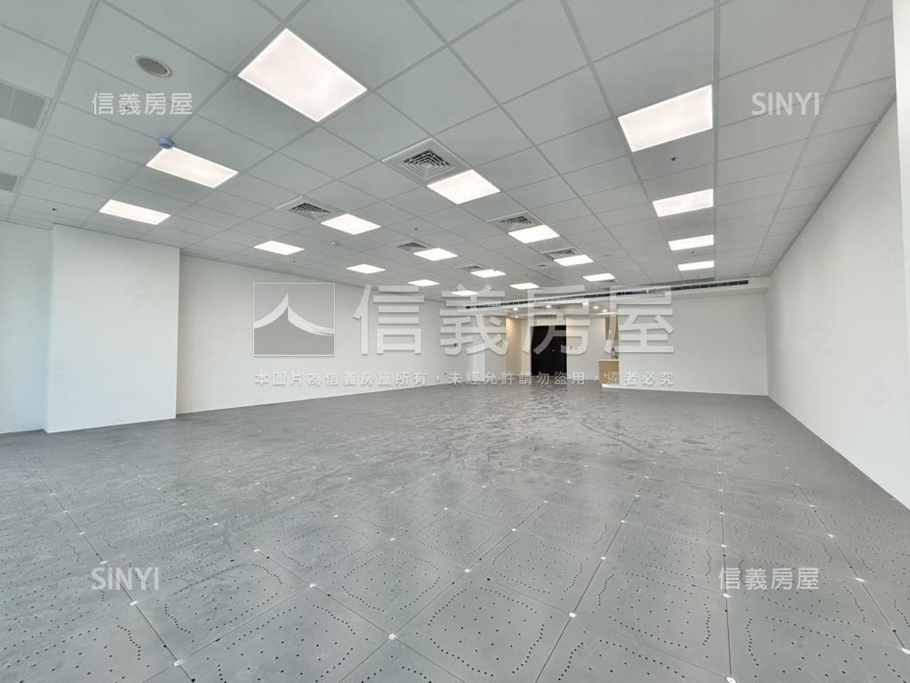 七期商辦ＴＯＰ１裝潢戶讚房屋室內格局與周邊環境