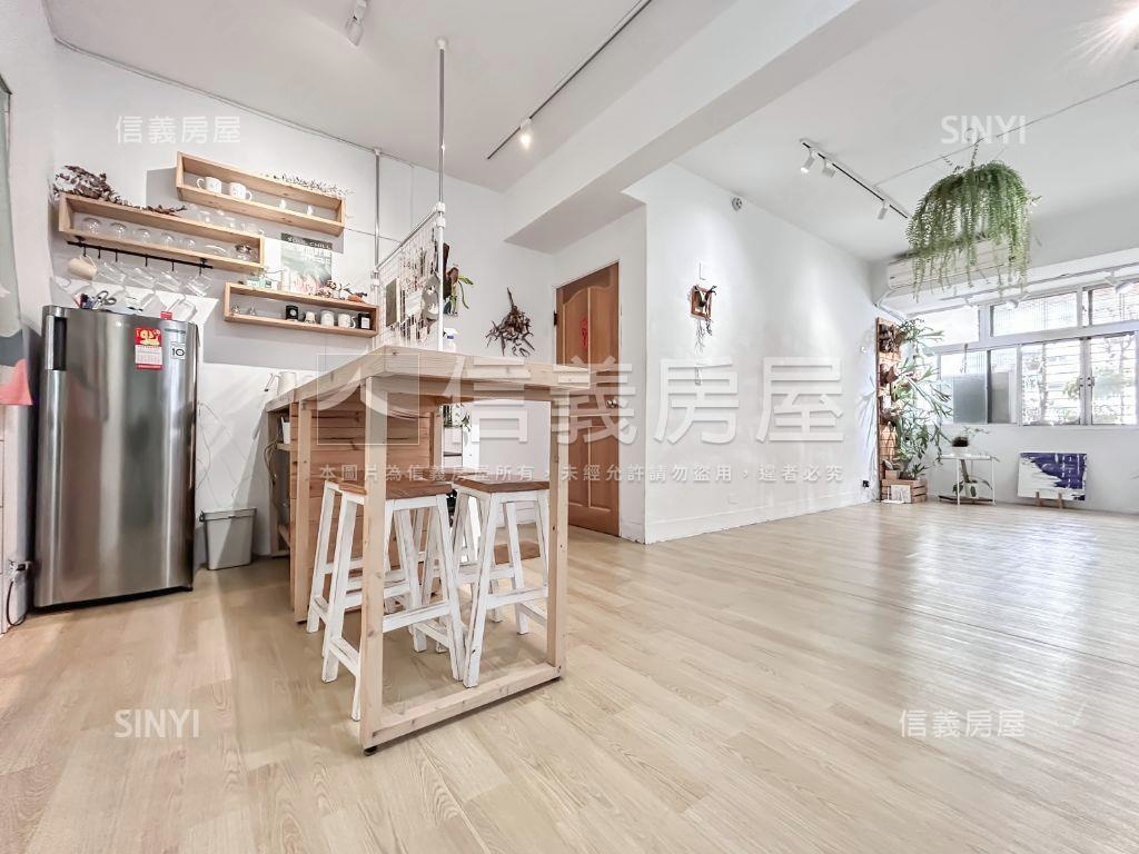 ★專任★綠意滿屋文青２樓房屋室內格局與周邊環境