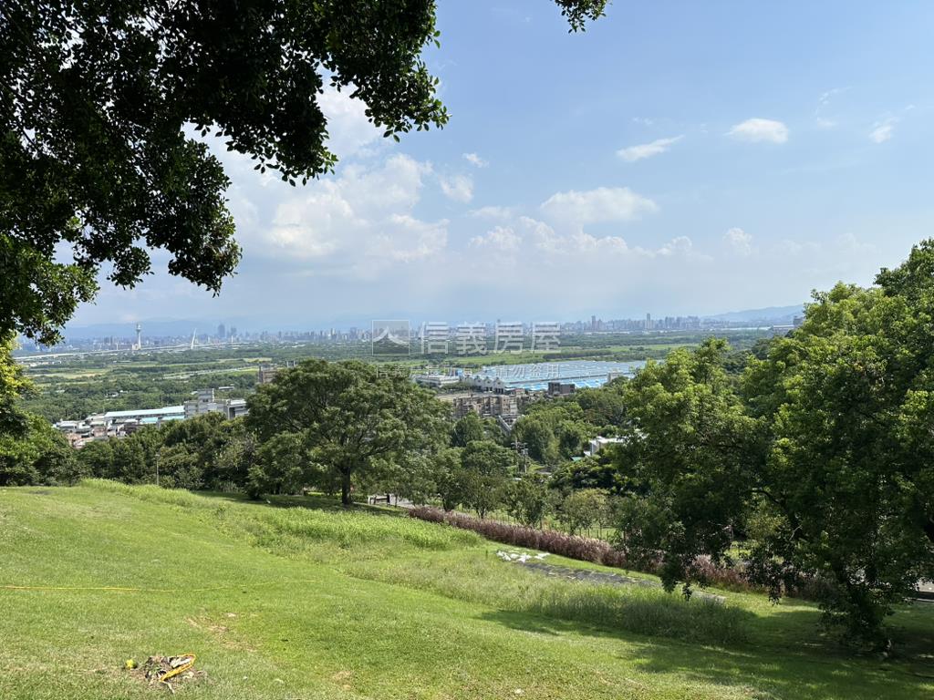 復興崗捷運站電梯美２房房屋室內格局與周邊環境