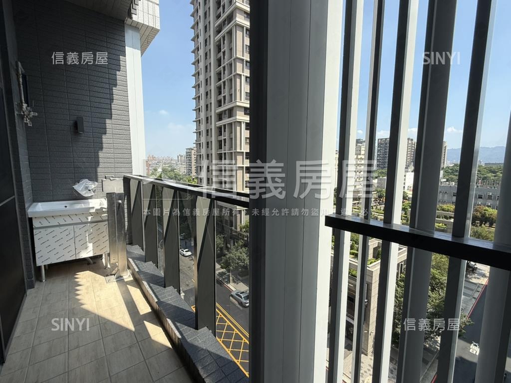 浩瀚湖濱城。全新未使用房屋室內格局與周邊環境
