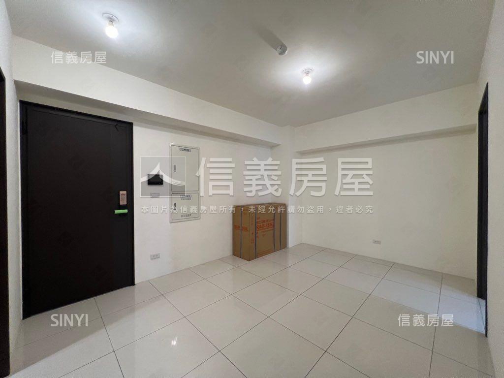 美麗山林兩房車位房屋室內格局與周邊環境