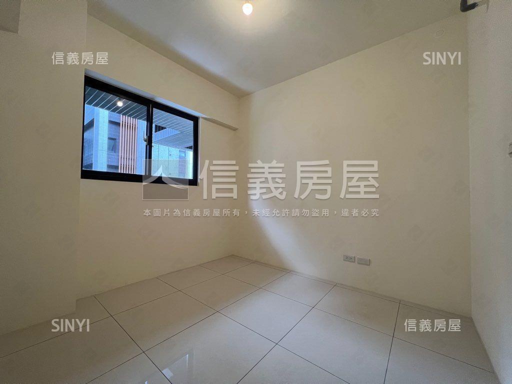 美麗山林兩房車位房屋室內格局與周邊環境