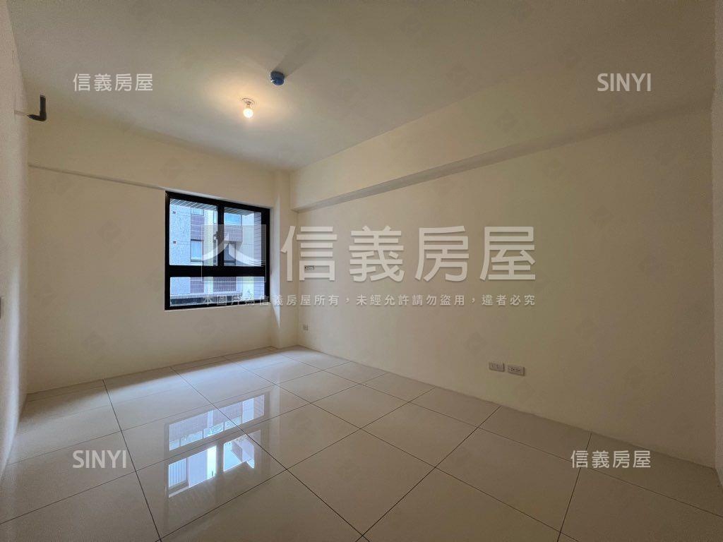 美麗山林兩房車位房屋室內格局與周邊環境