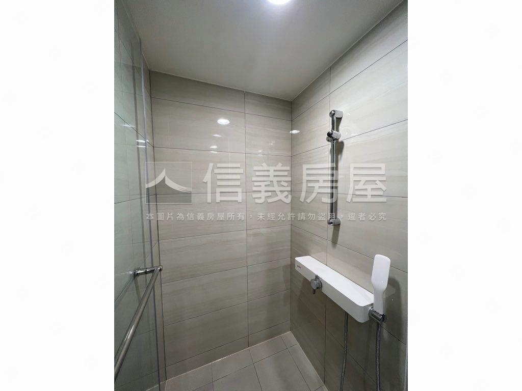 美麗山林兩房車位房屋室內格局與周邊環境