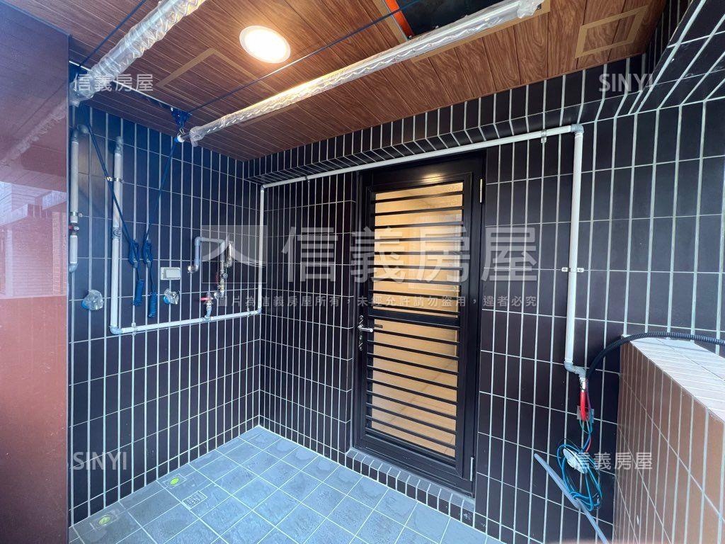 美麗山林兩房車位房屋室內格局與周邊環境