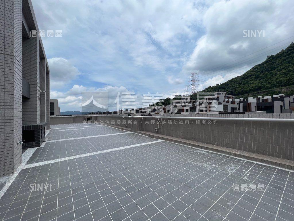 美麗山林兩房車位房屋室內格局與周邊環境