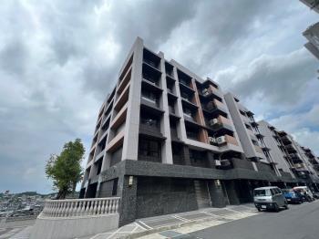 美麗山林兩房車位