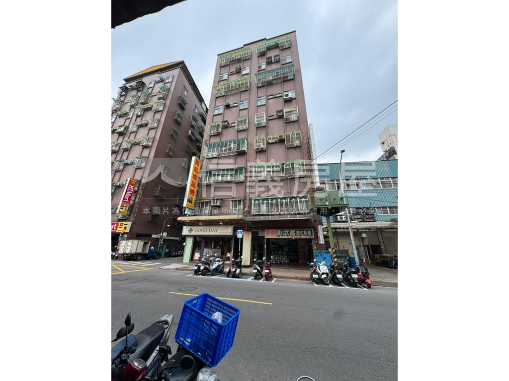 化成路電梯珠寶盒Ａ房屋室內格局與周邊環境