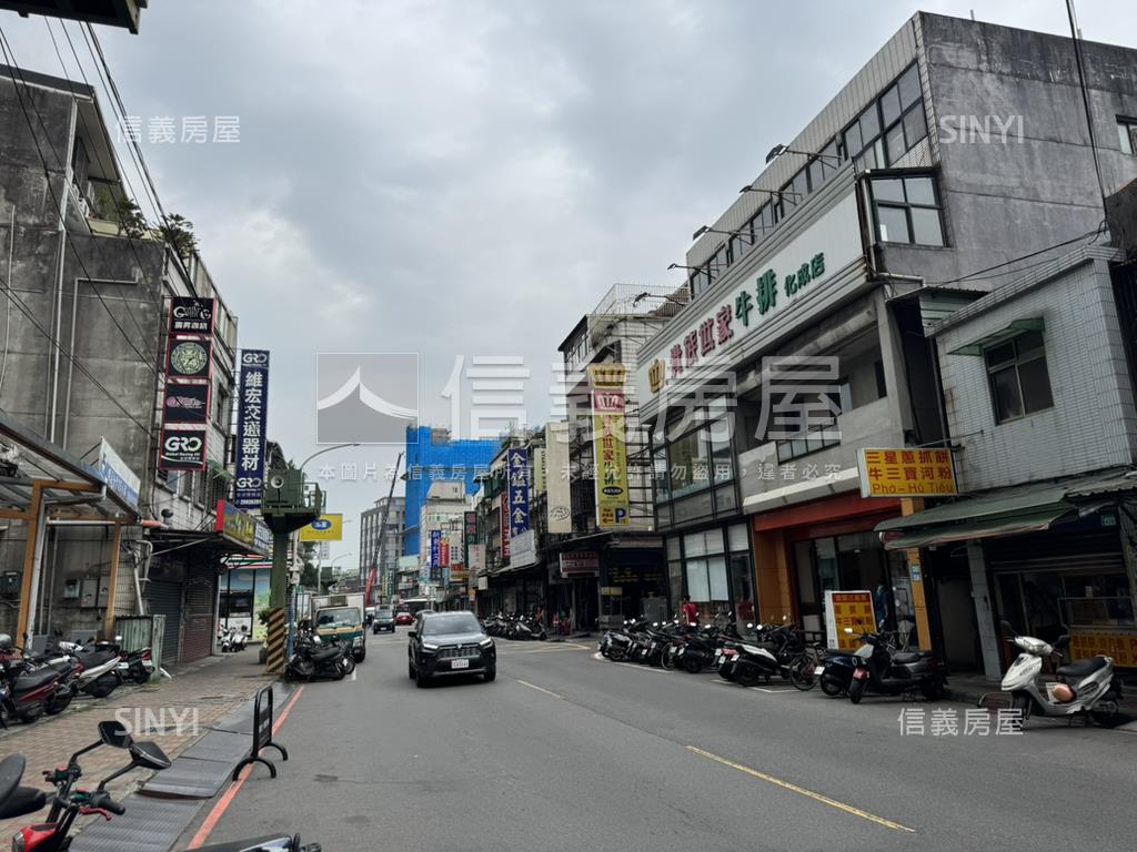 化成路電梯珠寶盒Ａ房屋室內格局與周邊環境