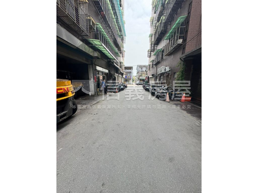 化成路電梯珠寶盒Ａ房屋室內格局與周邊環境
