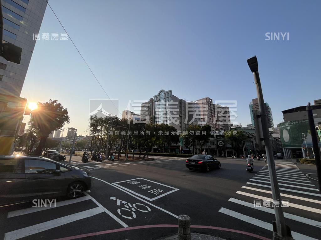 民生皇家高樓復古美宅平車房屋室內格局與周邊環境