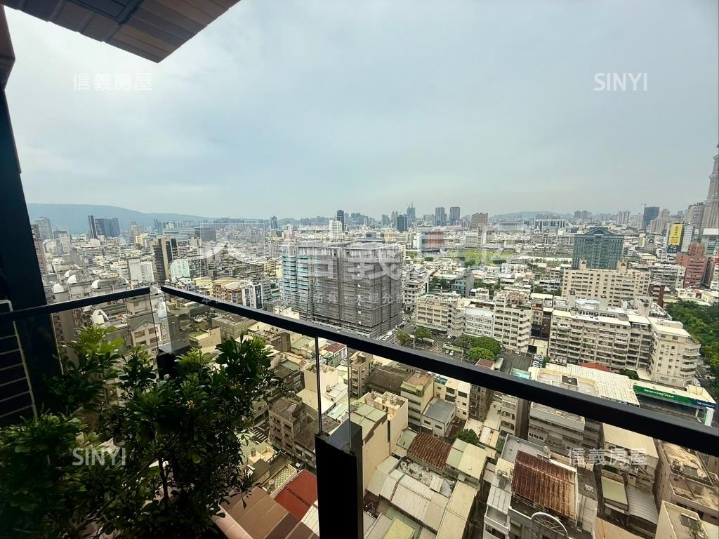 信義國小五福國中時尚帝寶房屋室內格局與周邊環境