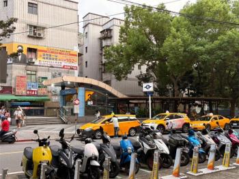 裕民路黃金店面