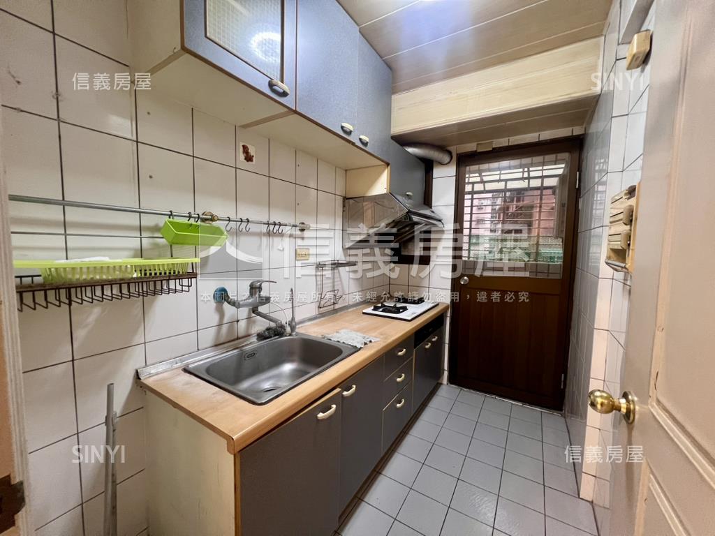 大世紀花園三房美屋房屋室內格局與周邊環境