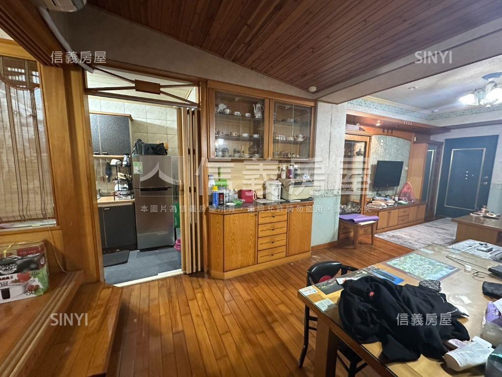 陽光夏威夷一樓住家房屋室內格局與周邊環境