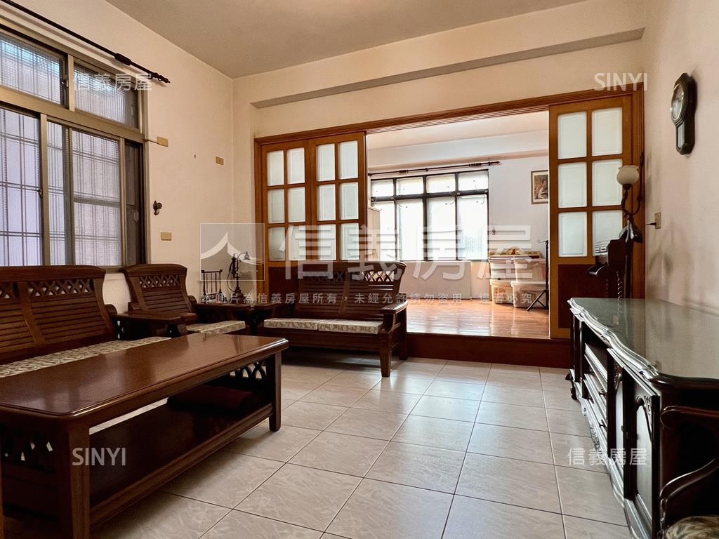 車站／商五土地／黃金透天房屋室內格局與周邊環境