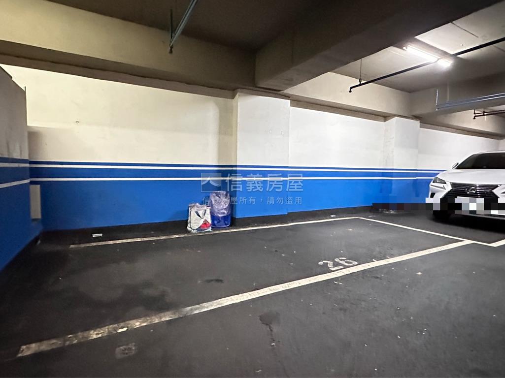 陽光＆公園２房附平面車位房屋室內格局與周邊環境