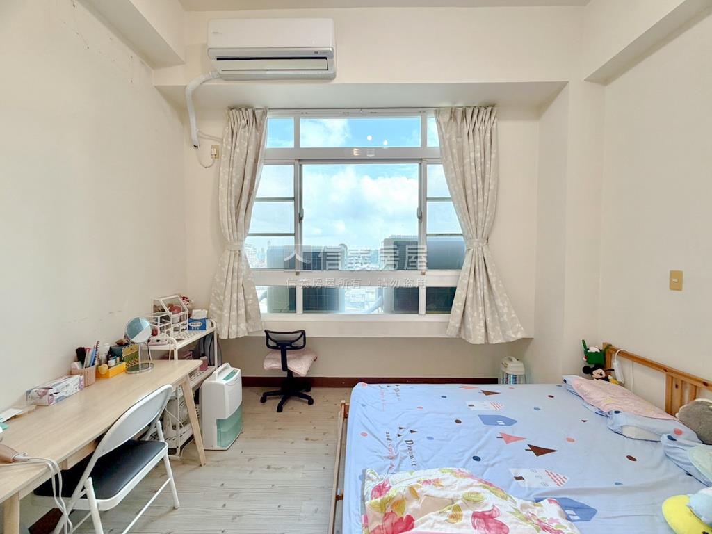 近美術館雙陽台２房平車房屋室內格局與周邊環境
