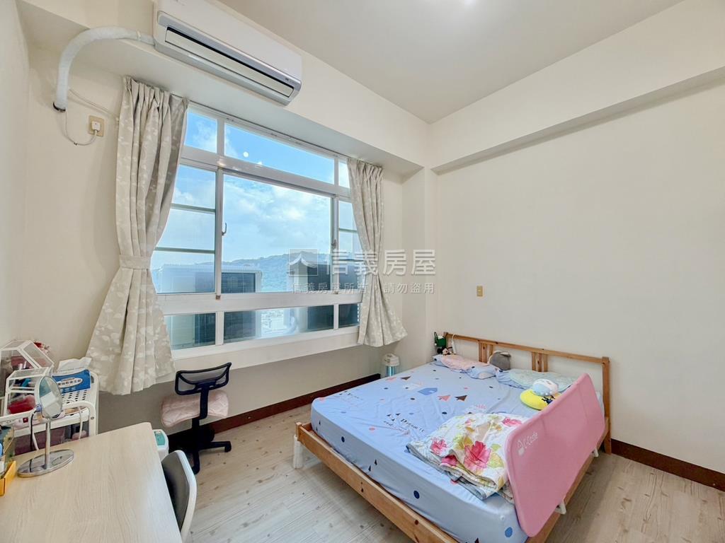 近美術館雙陽台２房平車房屋室內格局與周邊環境