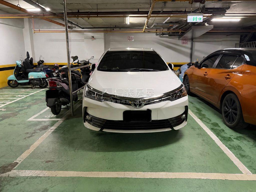 近美術館雙陽台２房平車房屋室內格局與周邊環境