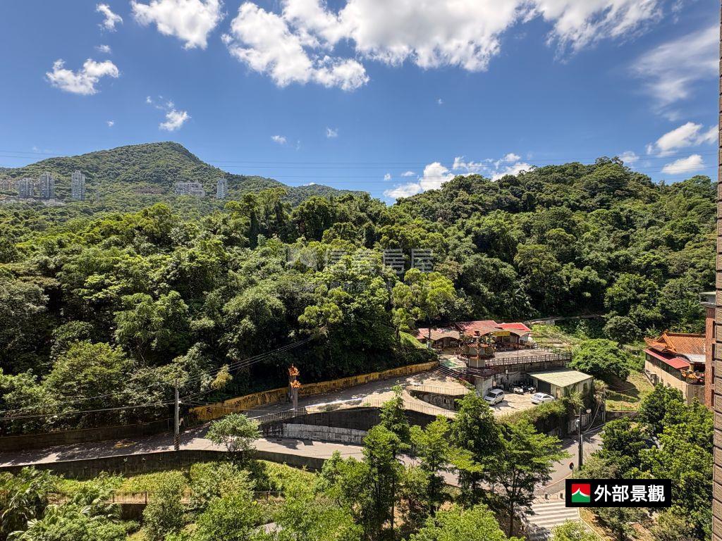 合康東極稀有大採光兩房房屋室內格局與周邊環境