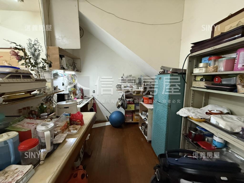 宜欣國小可補習班透天店面房屋室內格局與周邊環境