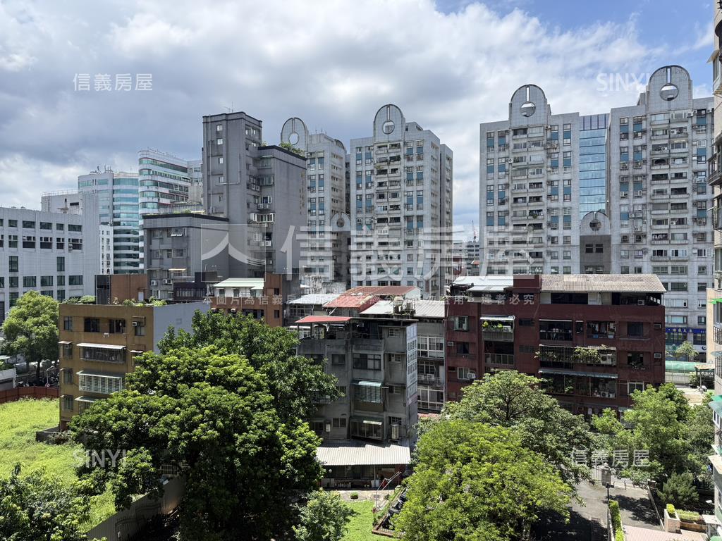 專任興安南棟中庭好屋房屋室內格局與周邊環境