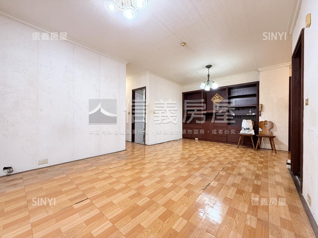 專任興安南棟中庭好屋房屋室內格局與周邊環境