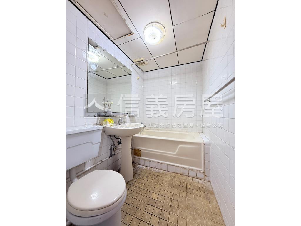 專任興安南棟中庭好屋房屋室內格局與周邊環境
