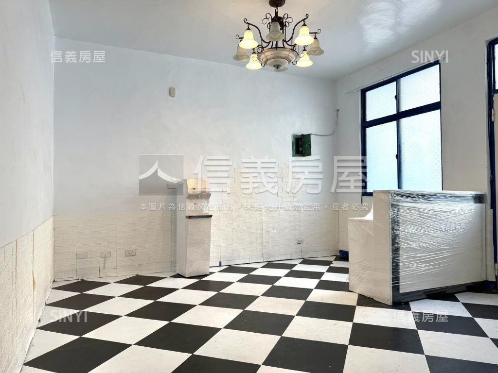希臘海島風寧靜透天房屋室內格局與周邊環境