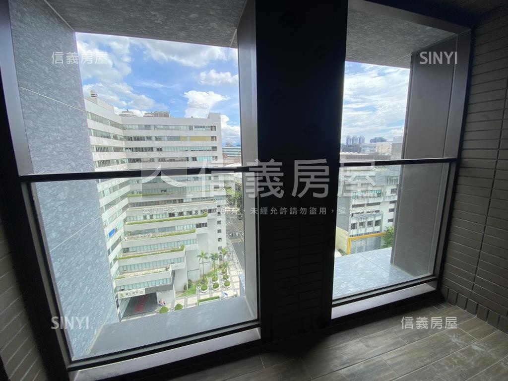 敦年敦北南京３房高樓車位房屋室內格局與周邊環境