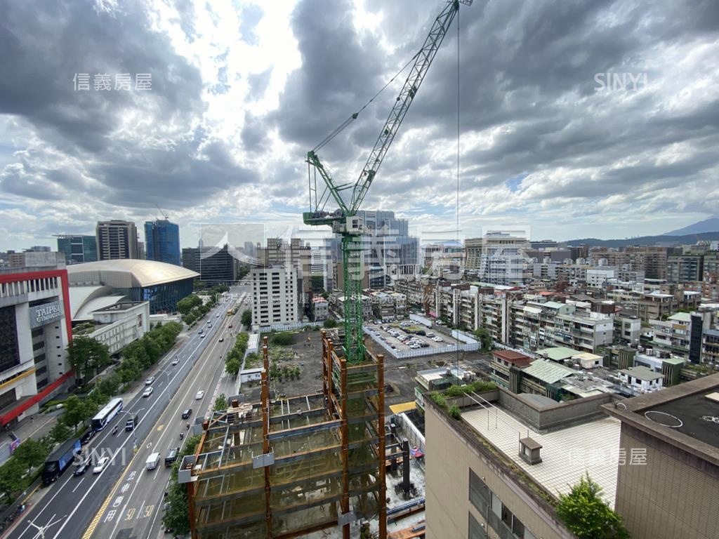 敦年敦北南京３房高樓車位房屋室內格局與周邊環境