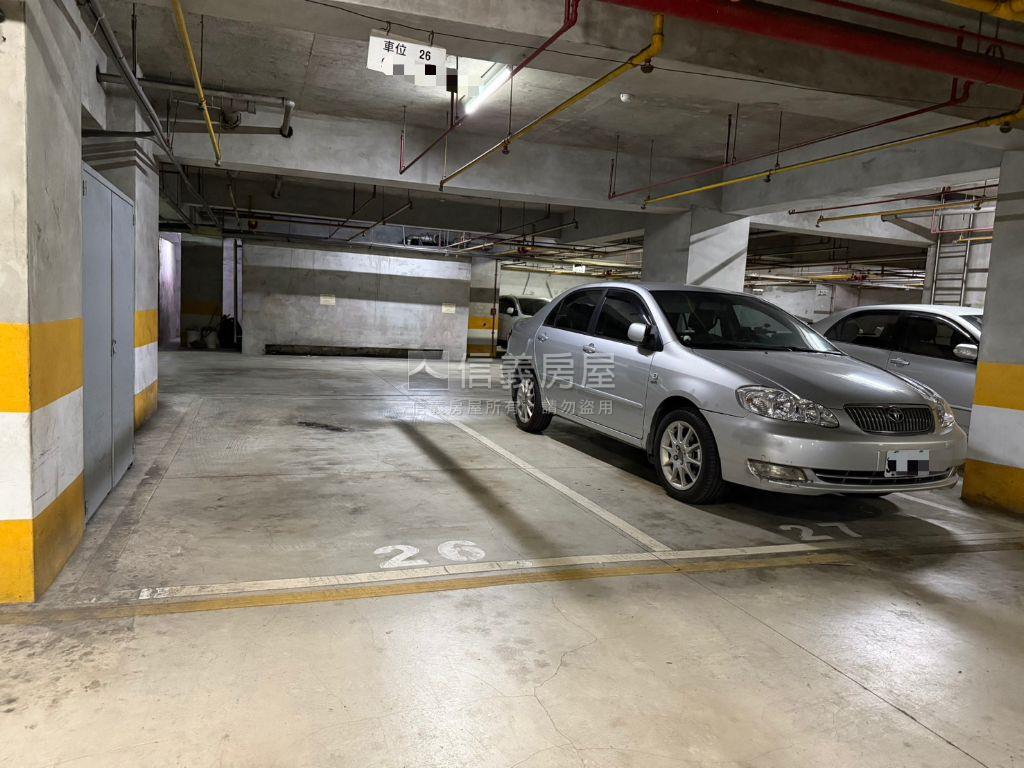 亞東商圈４房車位房屋室內格局與周邊環境