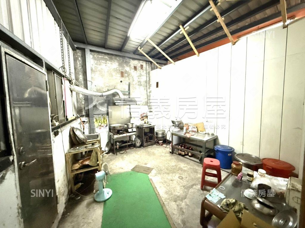 車站發財金店面房屋室內格局與周邊環境