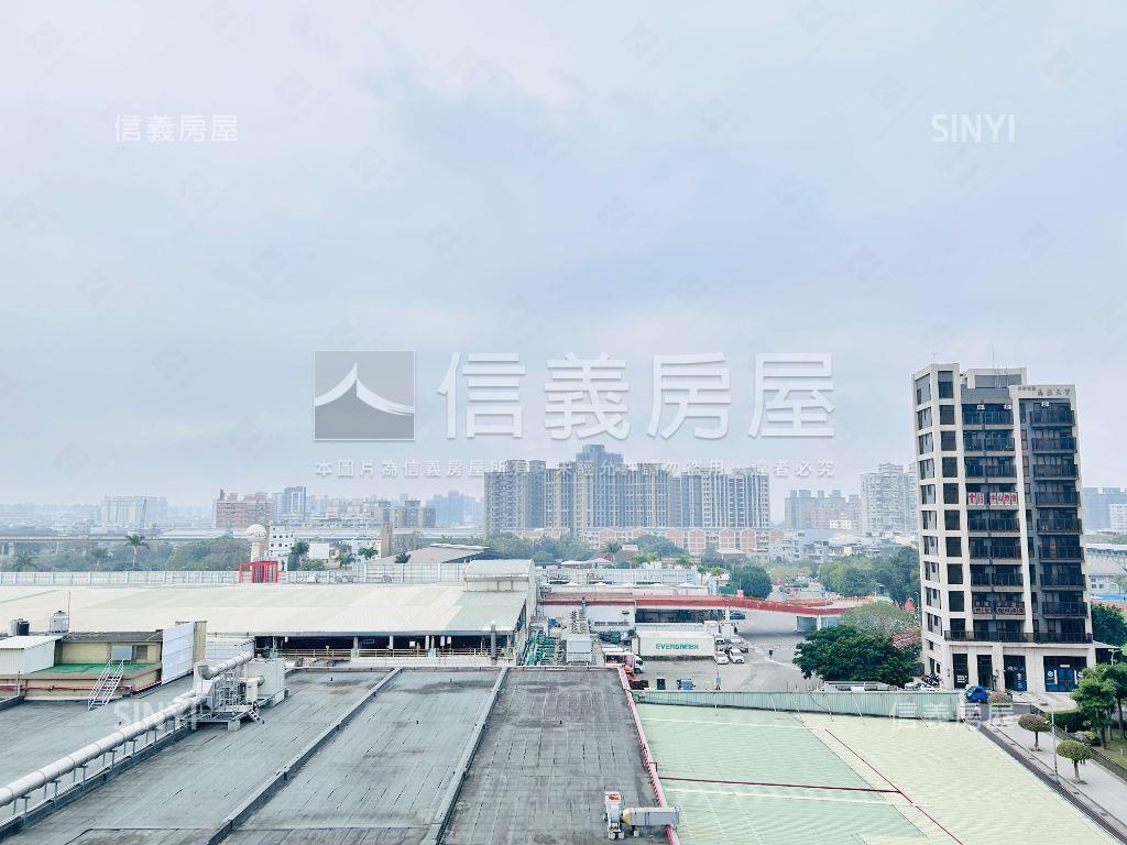 國泰商圈維也納三房車位房屋室內格局與周邊環境