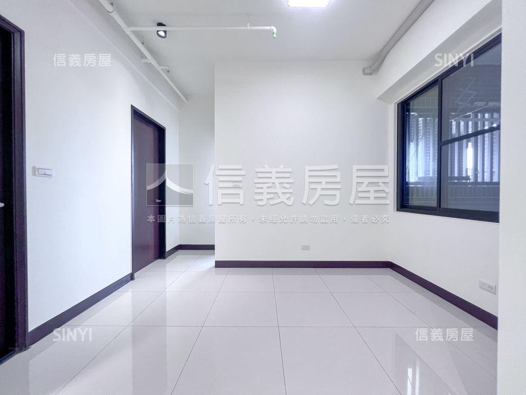 高大特區輕屋齡平車美宅房屋室內格局與周邊環境