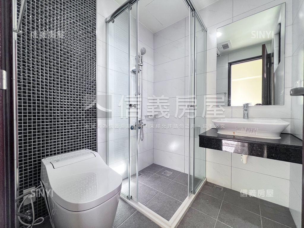 高大特區輕屋齡平車美宅房屋室內格局與周邊環境