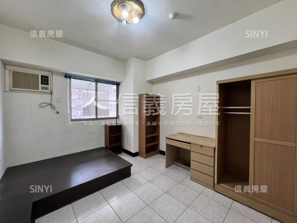 大鵬新城採光３＋１房房屋室內格局與周邊環境