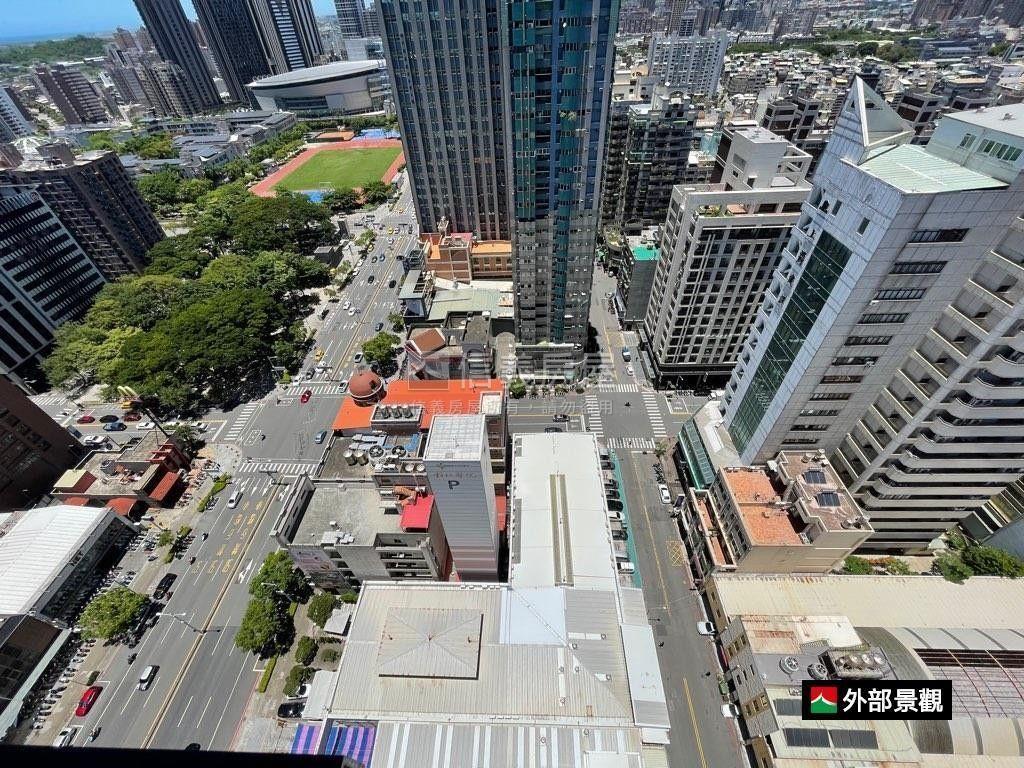 巨蛋香榭。高樓景觀兩房房屋室內格局與周邊環境