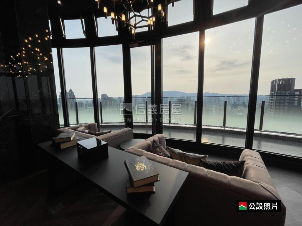 巨蛋香榭。高樓景觀兩房房屋室內格局與周邊環境