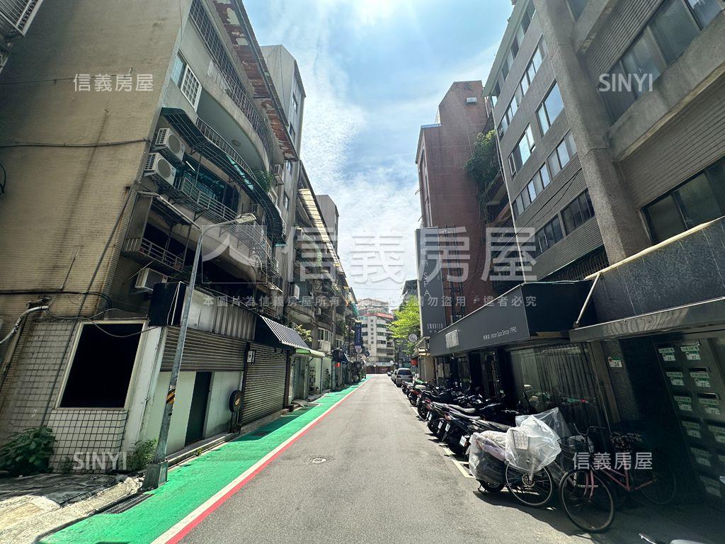 中山國中捷運電梯華廈房屋室內格局與周邊環境