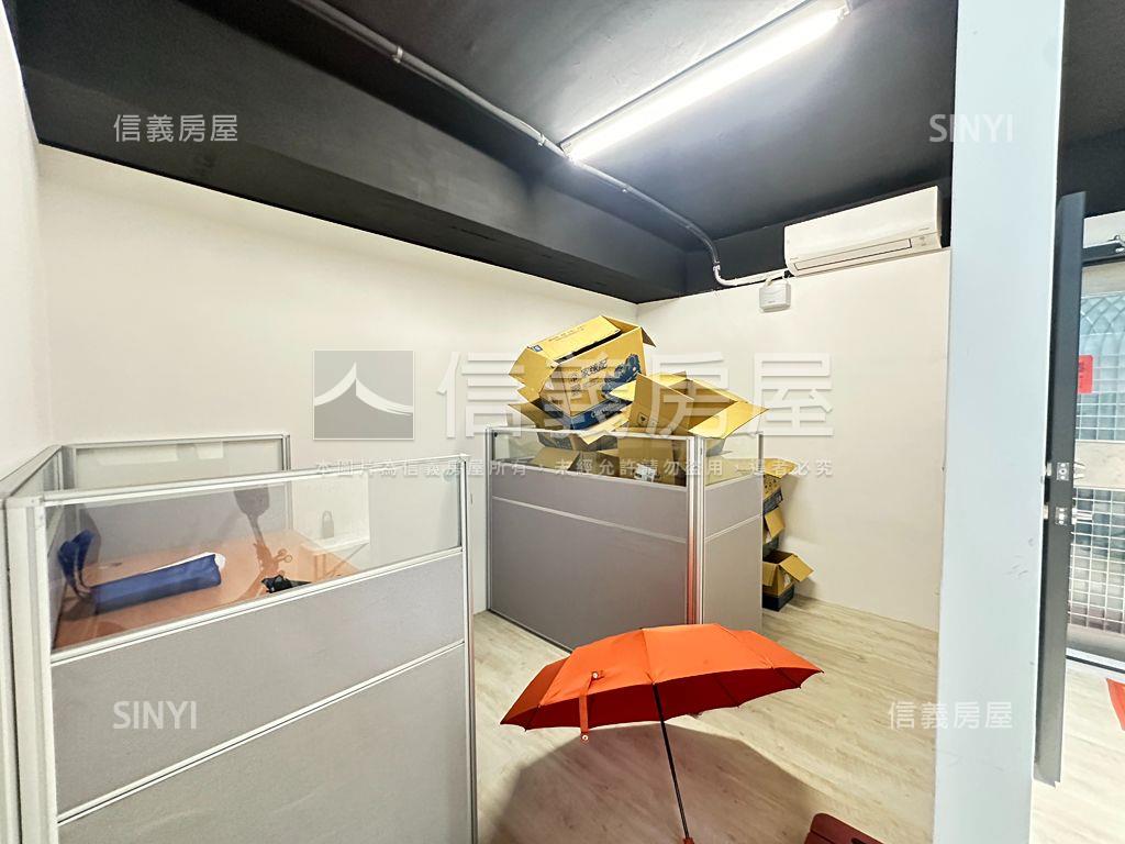中山國中捷運電梯華廈房屋室內格局與周邊環境