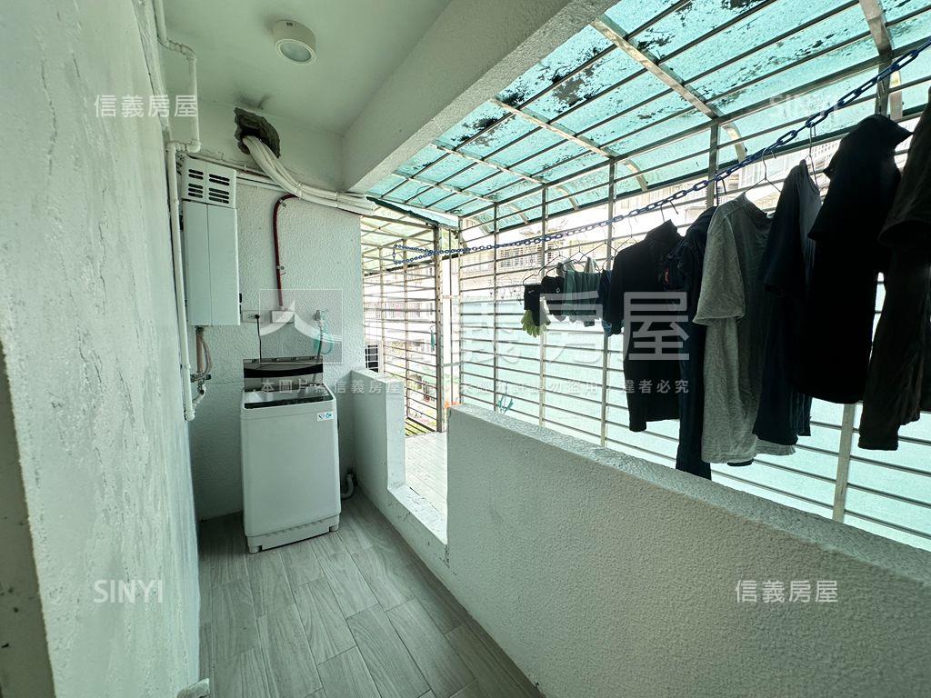 中山國中捷運電梯華廈房屋室內格局與周邊環境