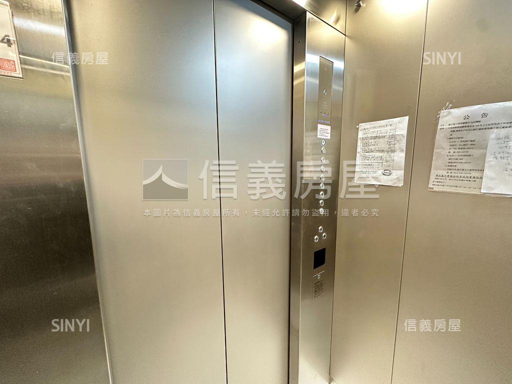 中山國中捷運電梯華廈房屋室內格局與周邊環境