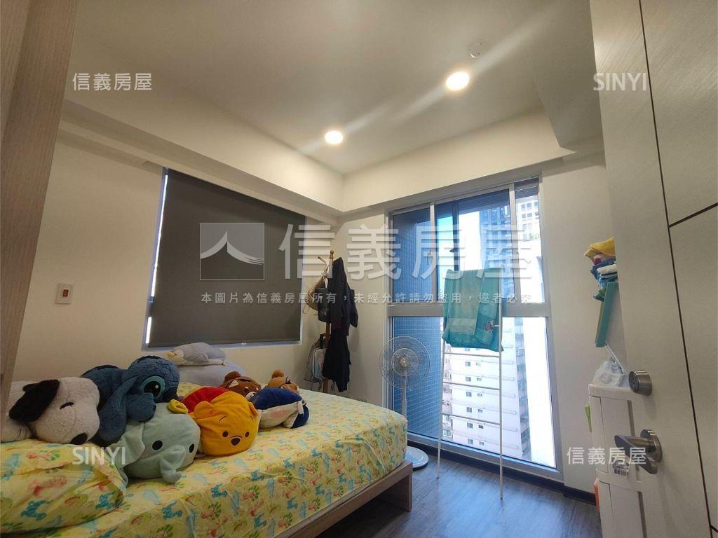 內湖捷運－稀有露臺景觀宅房屋室內格局與周邊環境